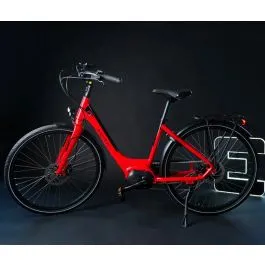 Bici 28 Urban donna city ebike Rossa 36V Alluminio e-bike elettrica Emotion