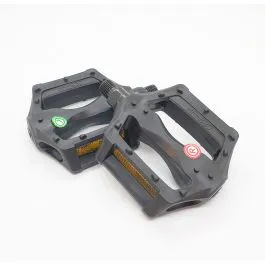 Coppia pedali neri per bici BMX e MTB in resina con catarifrangente (filetto doppio) 9/16